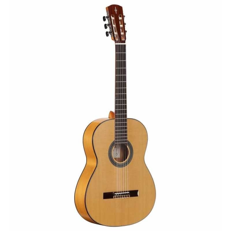 Flamenca Alvarez CF6